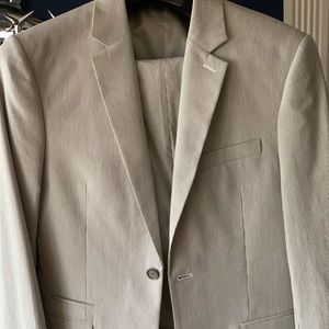 Express men’s white/gray pinstripe suite